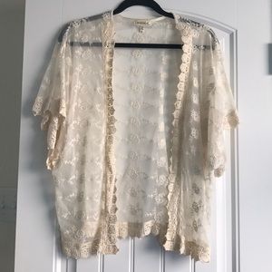 Lace kimono cream